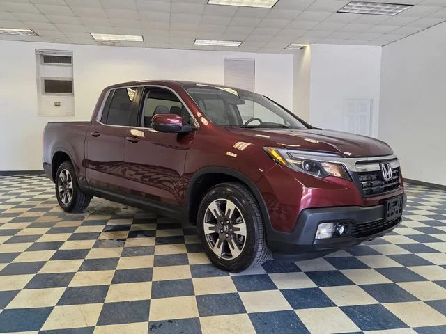 Used 2017 Red Honda RTL image 1