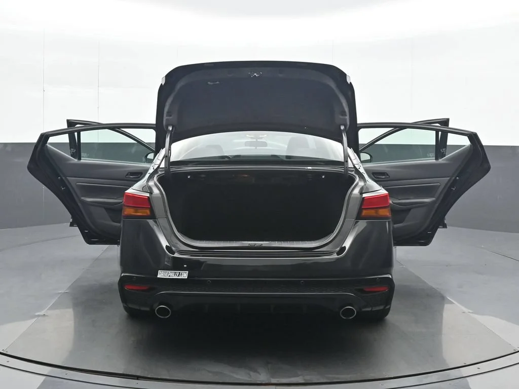 Used 2024 Black Nissan 2.5 SV image 35