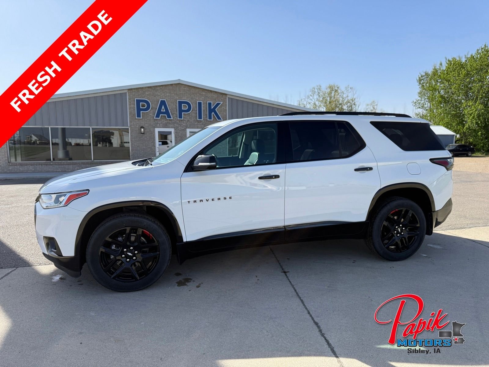 2021 Chevrolet Traverse AWD Premier's photo