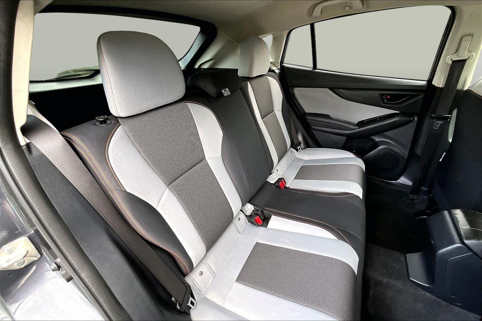 Used 2018 Dark Gray Metallic Subaru Premium image 20