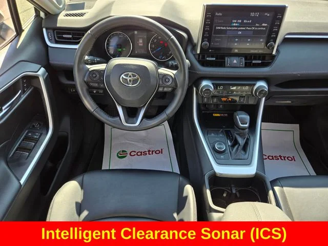 Used 2022 White Toyota XLE Premium image 15
