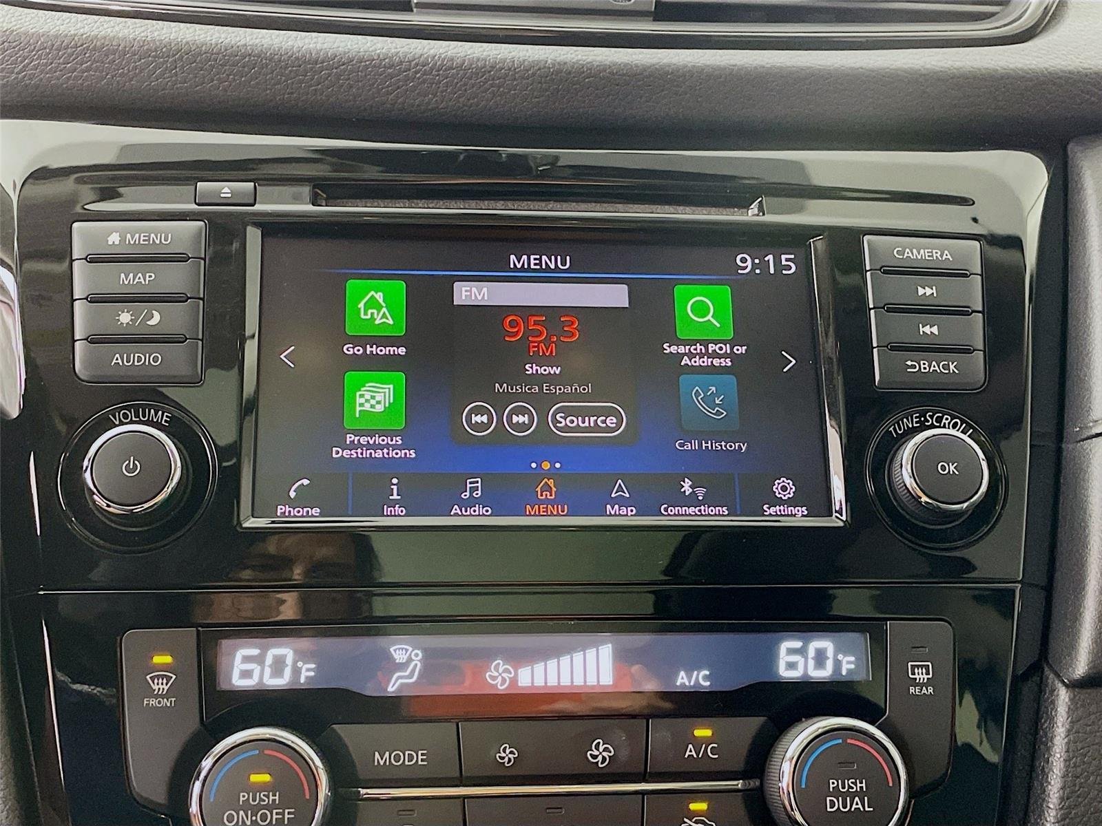 Used 2018 RED NISSAN  image 16