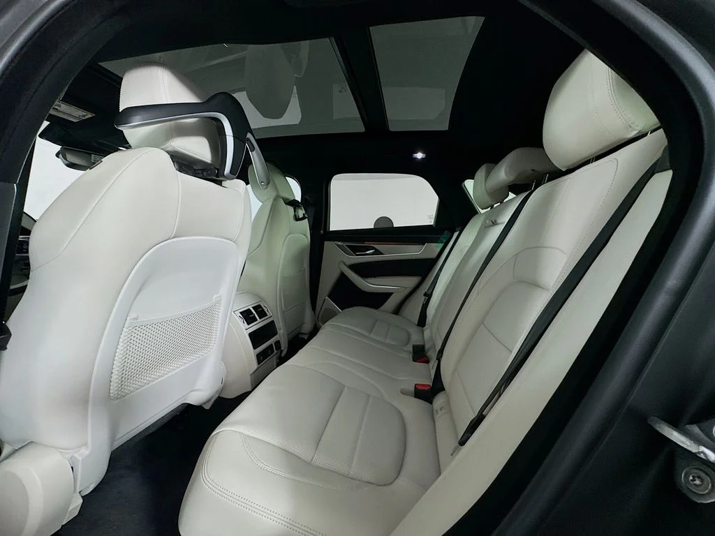 2026 Jaguar F-Pace R-Dynamic S - Photo 24