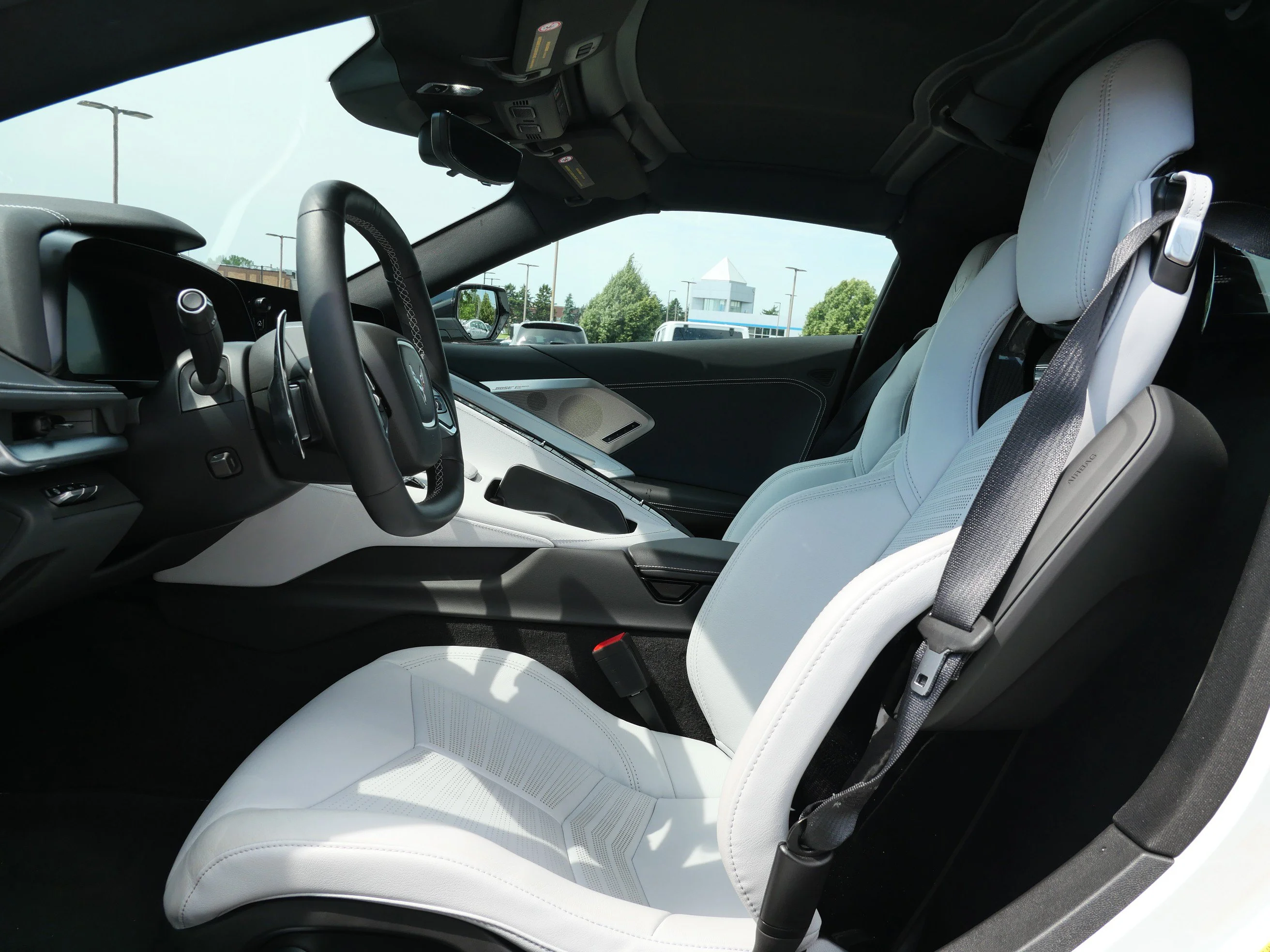Used 2023 Arctic White Chevrolet 2LT image 12