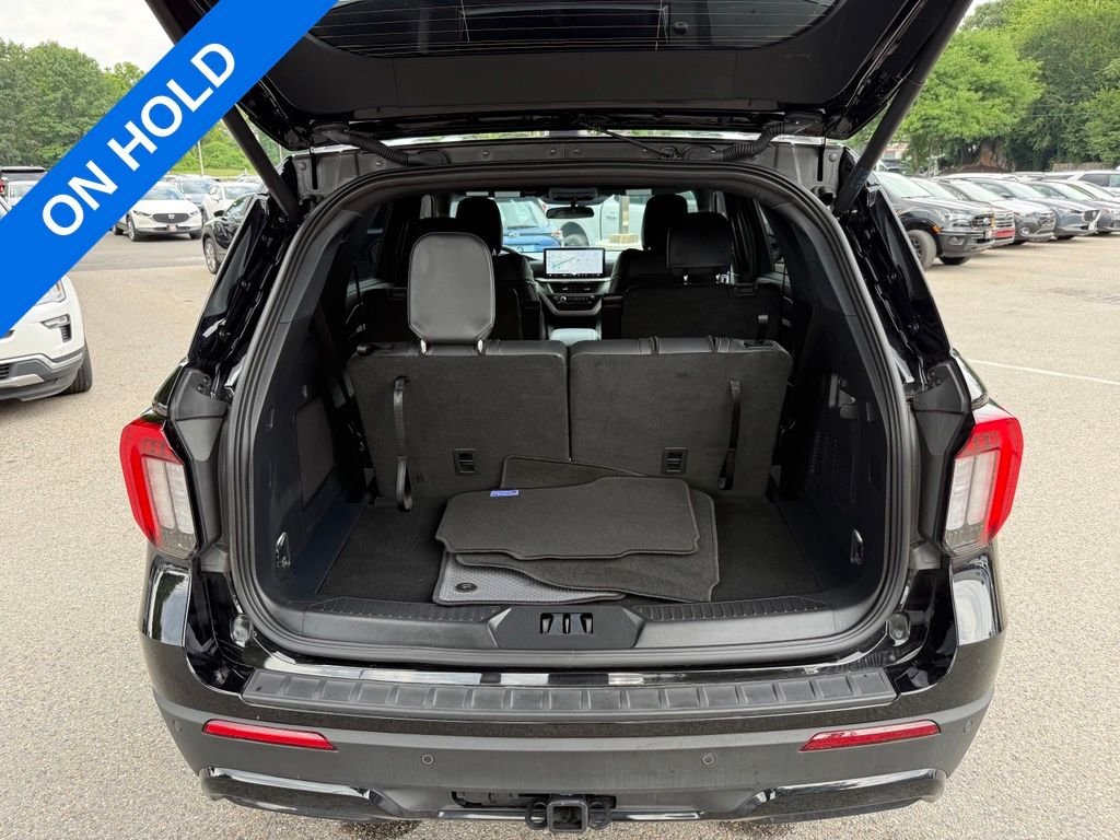 Used 2026 Agate Black Metallic Ford ST-Line image 26