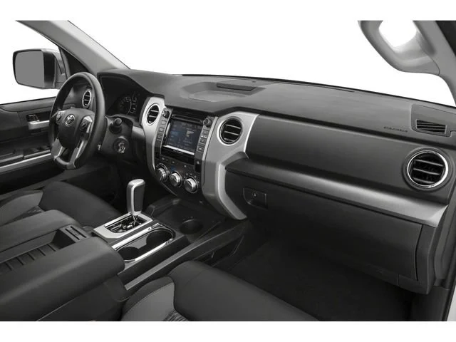 Used 2018 Midnight Black Metallic Toyota SR5 image 10