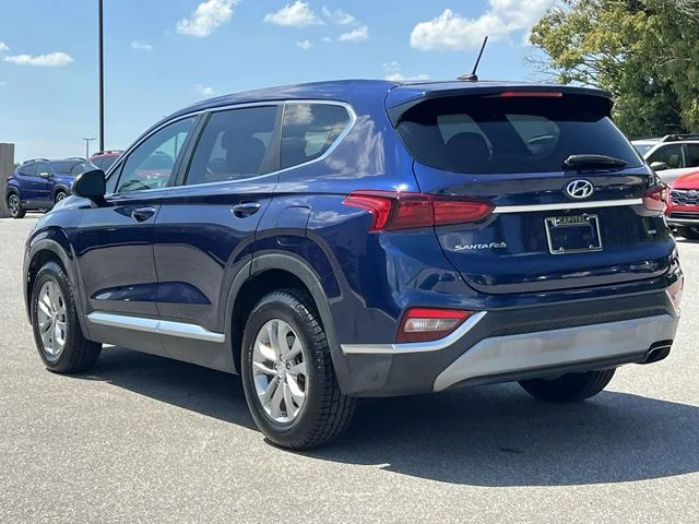 Used 2019 Blue Hyundai SE image 11