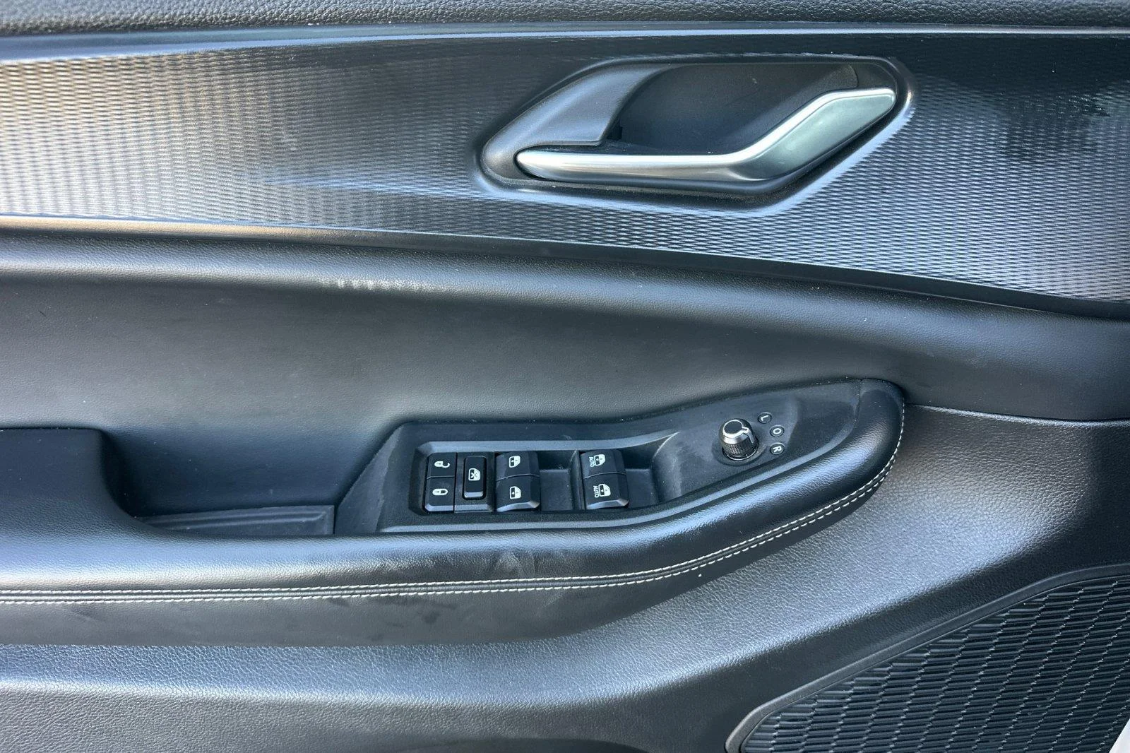 2025 Jeep Grand Cherokee Laredo - Photo 10