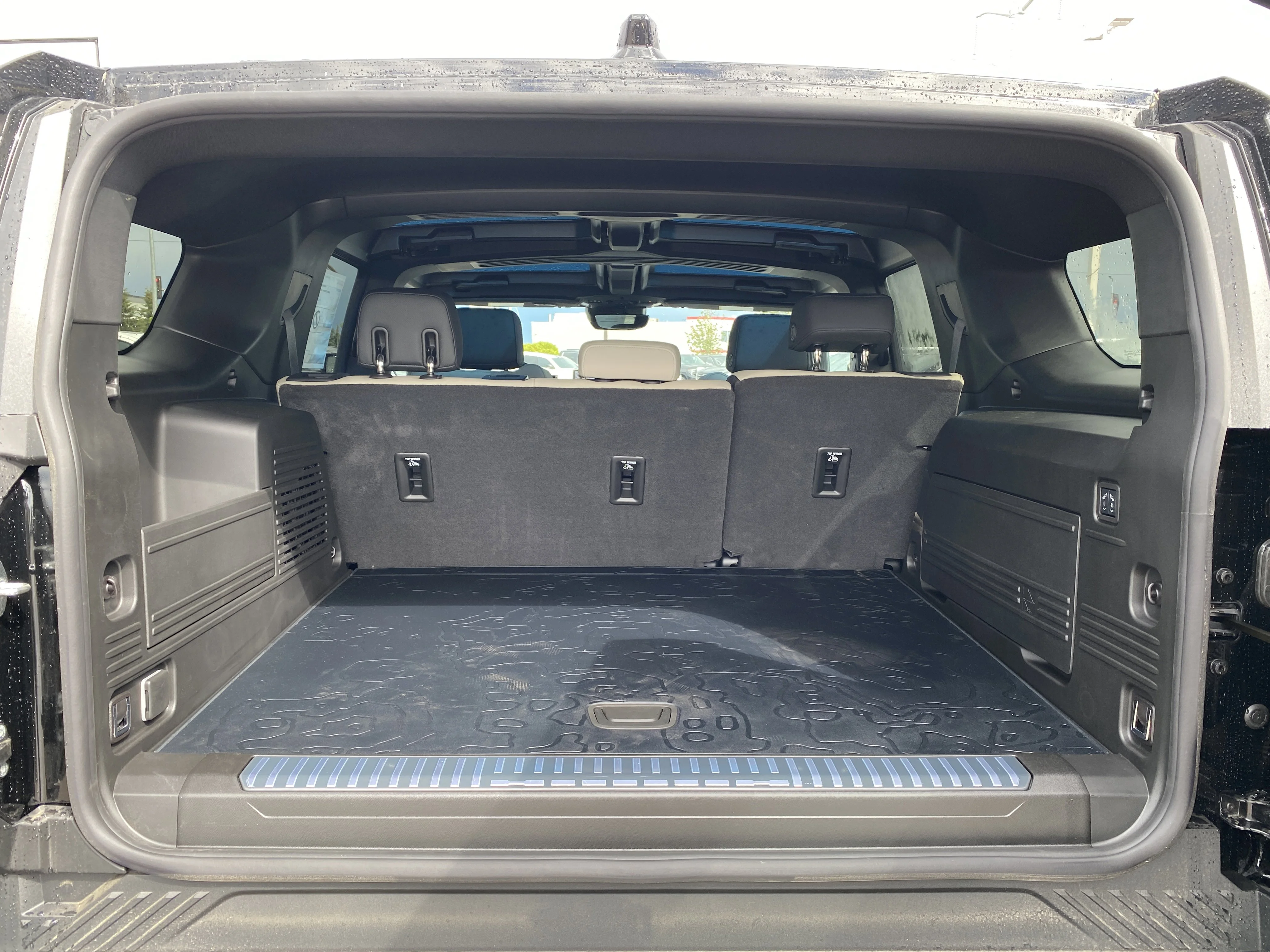 New 2026 VOID BLACK GMC 2X image 6
