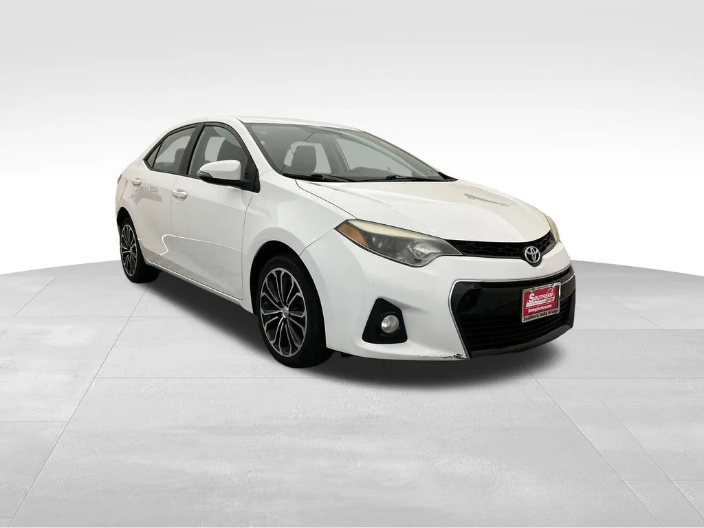 Used 2015 White Toyota S Plus image 8