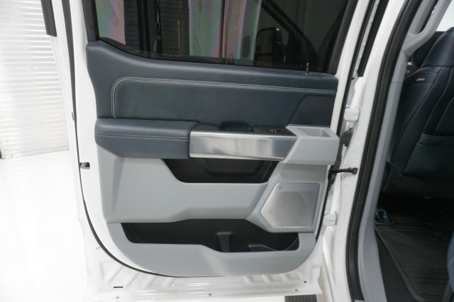 Used 2024 STAR WHITE METALLIC TRI-COAT Ford Limited image 23