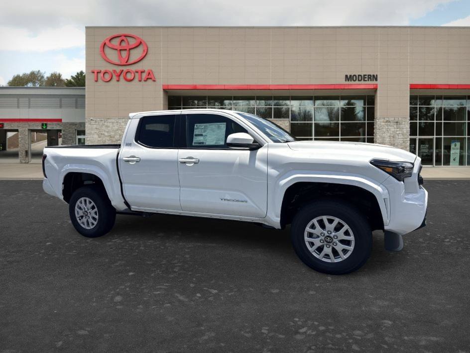 New 2026 Ice Cap Toyota SR5 image 2