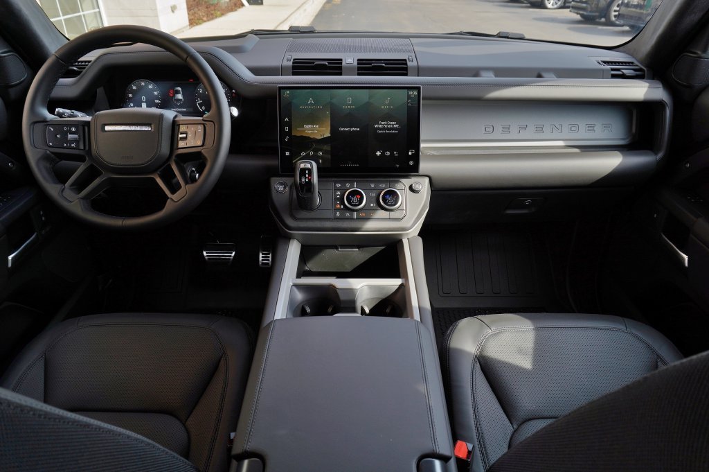 Used 2026 Gray Land Rover X image 9