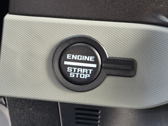 Used 2022 White Ford Badlands image 23