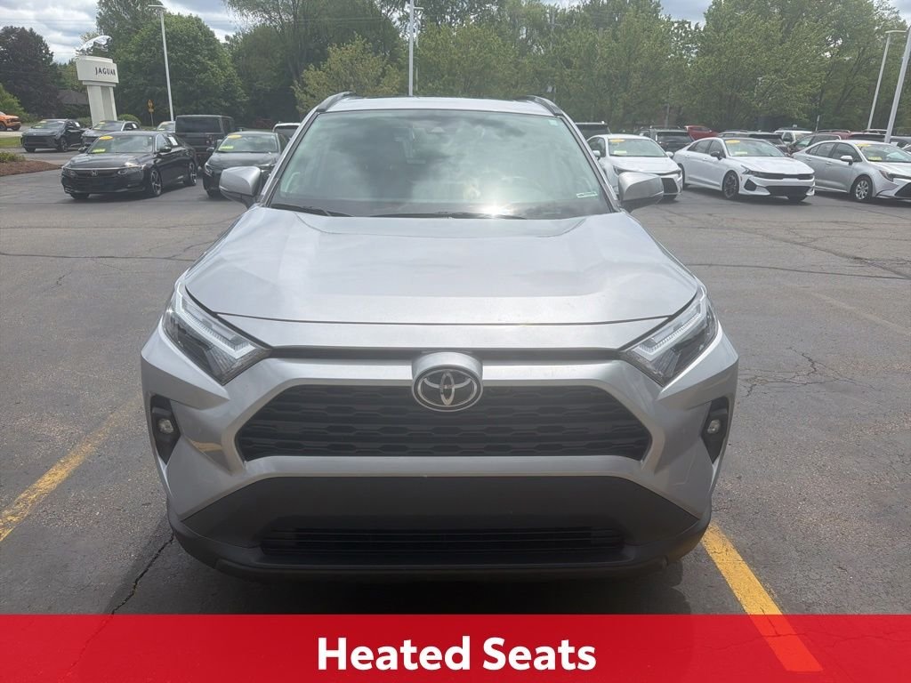 Certified Used 2022 Silver Toyota XLE Premium image 4