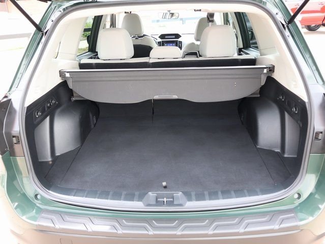 Used 2022 Green Subaru Premium image 15