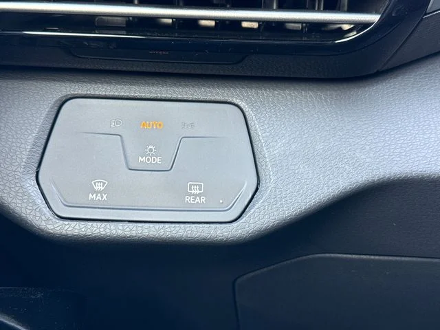 New 2026 Opal White Pearl Volkswagen Pro image 41