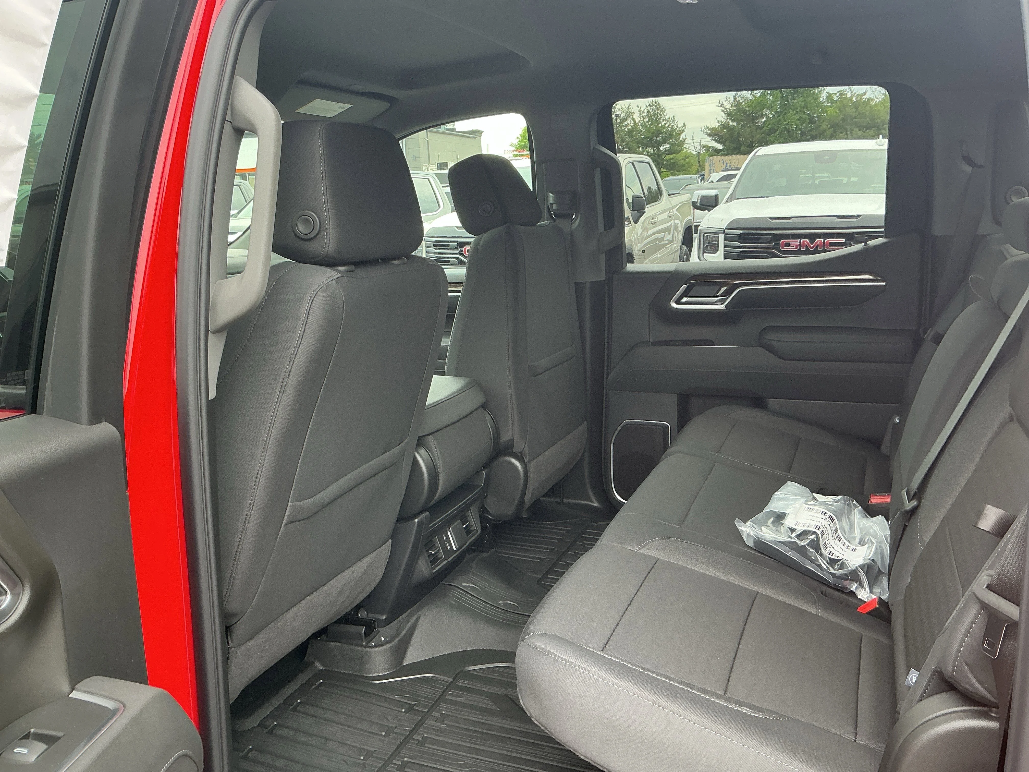 2026 GMC Sierra 1500 Elevation - Photo 10