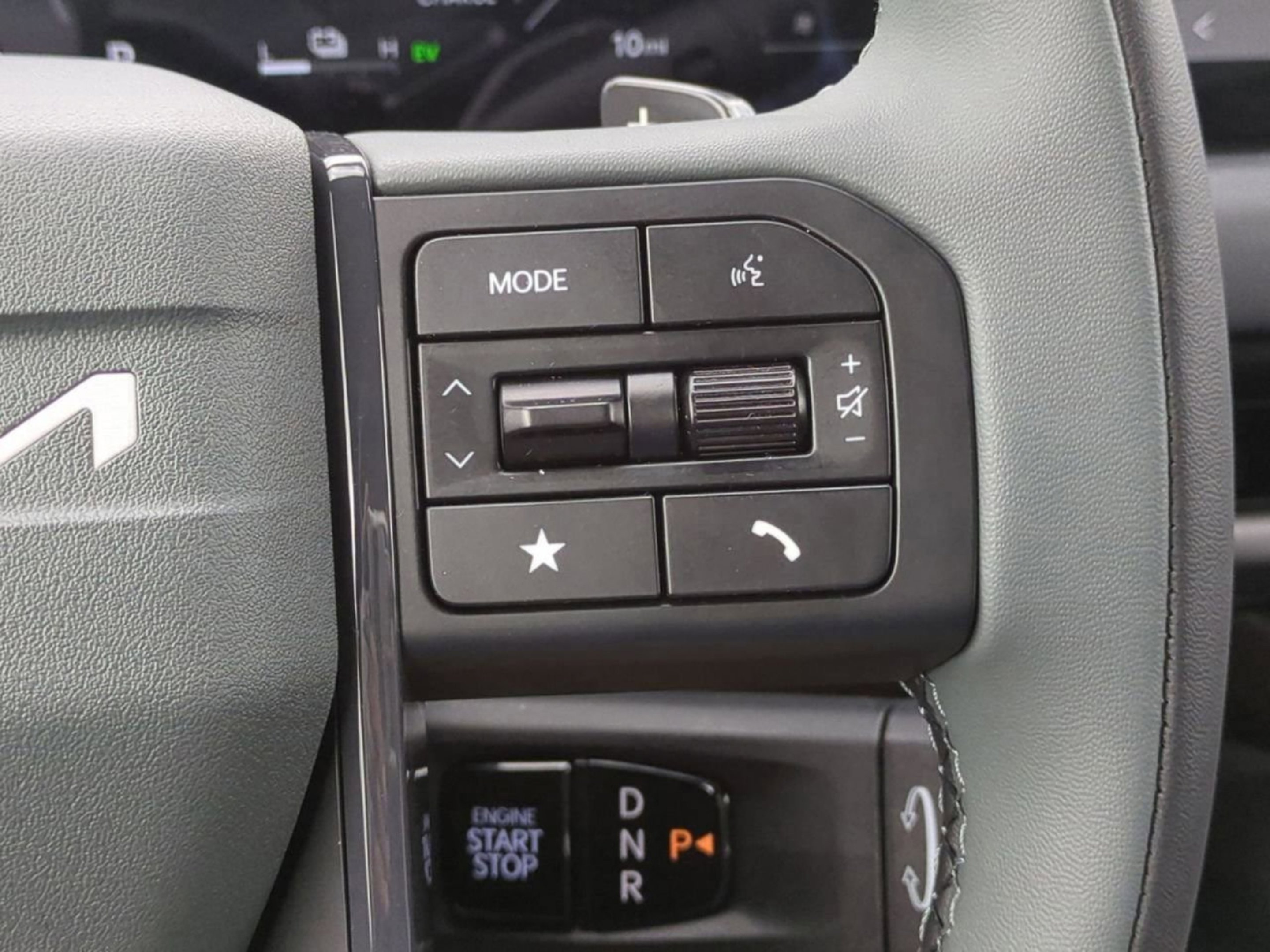 New 2027 Black Jade Green Kia X-LINE SX image 33