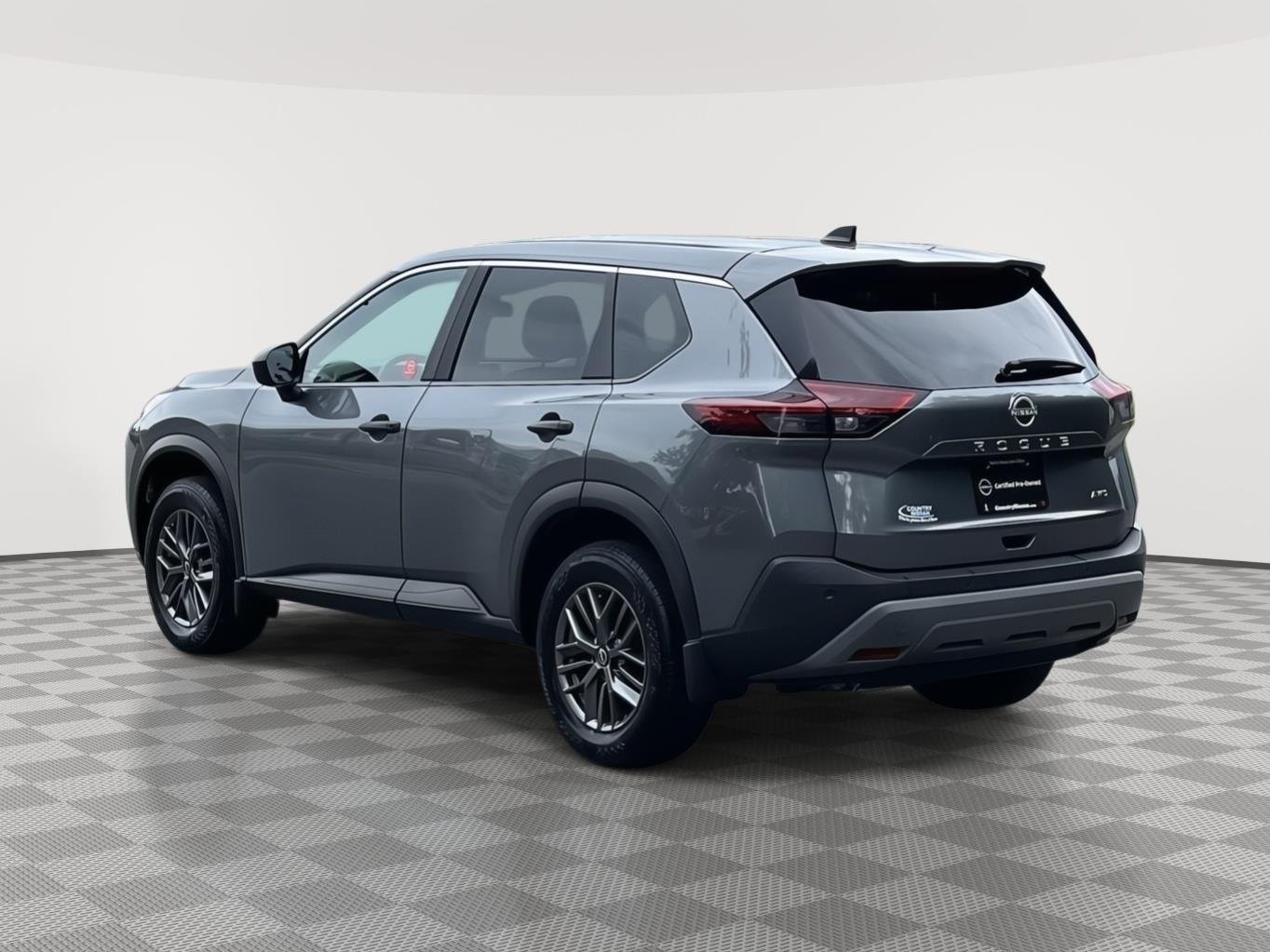Used 2023 Gun Metallic Nissan S image 7