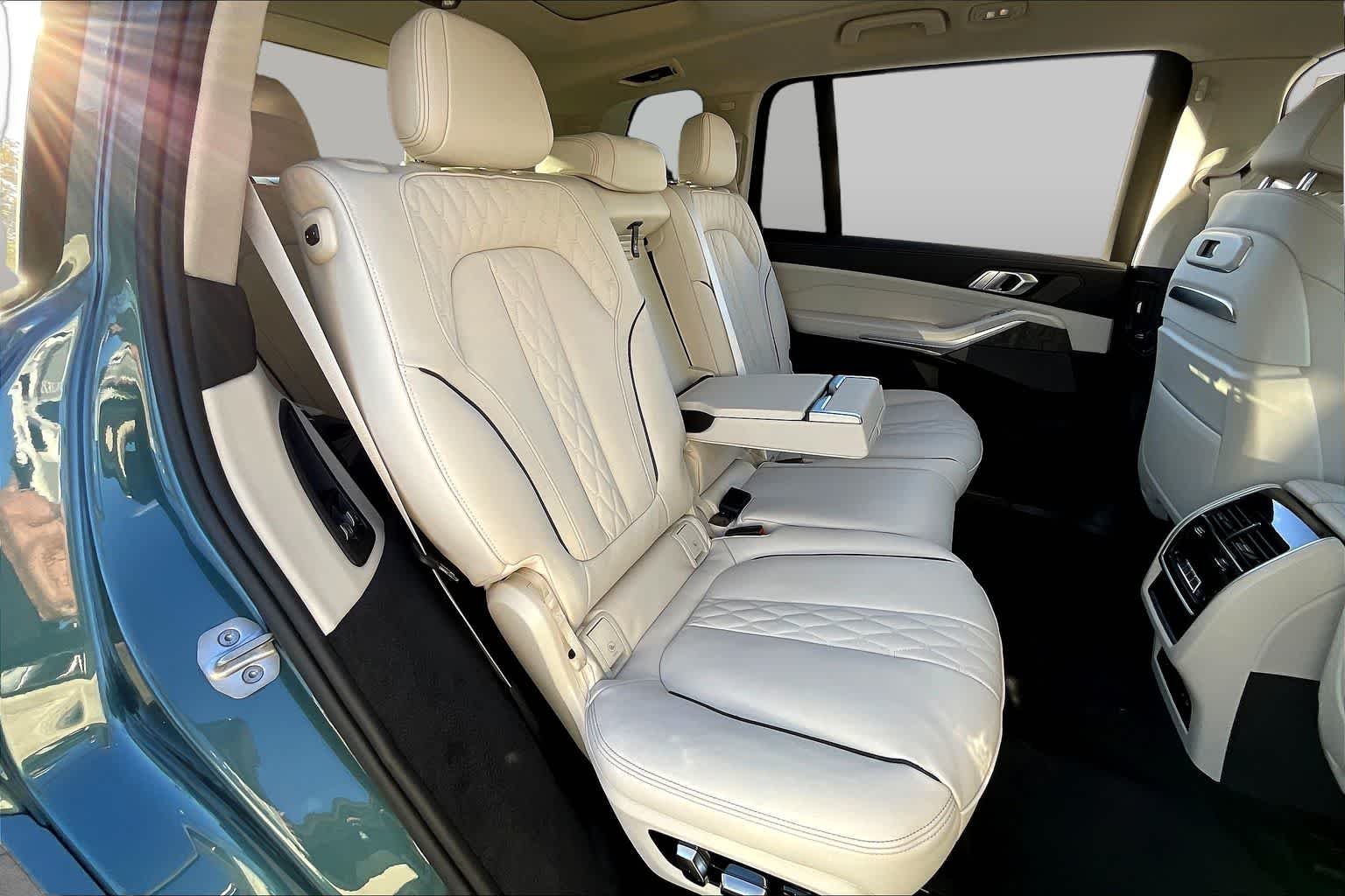Used 2026 Blue Ridge Mountain Metallic BMW xDrive40i image 19