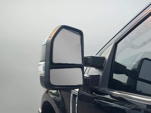 Used 2019  Ford Platinum image 38