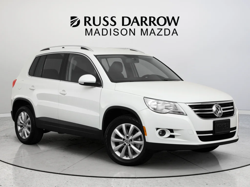 Used 2011 White Volkswagen S image 6