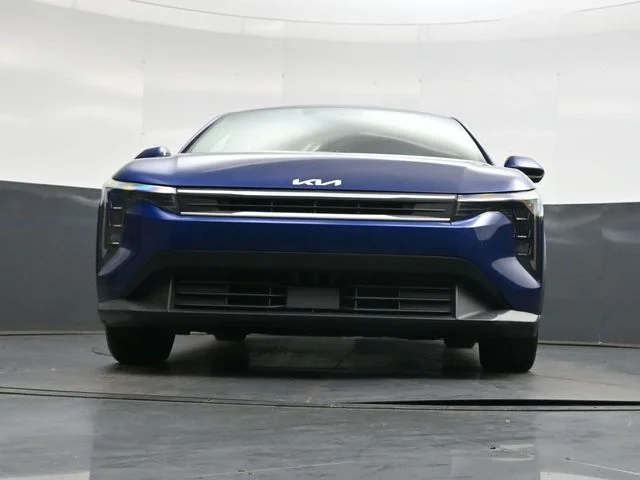Used 2025 Blue Kia LXS image 38