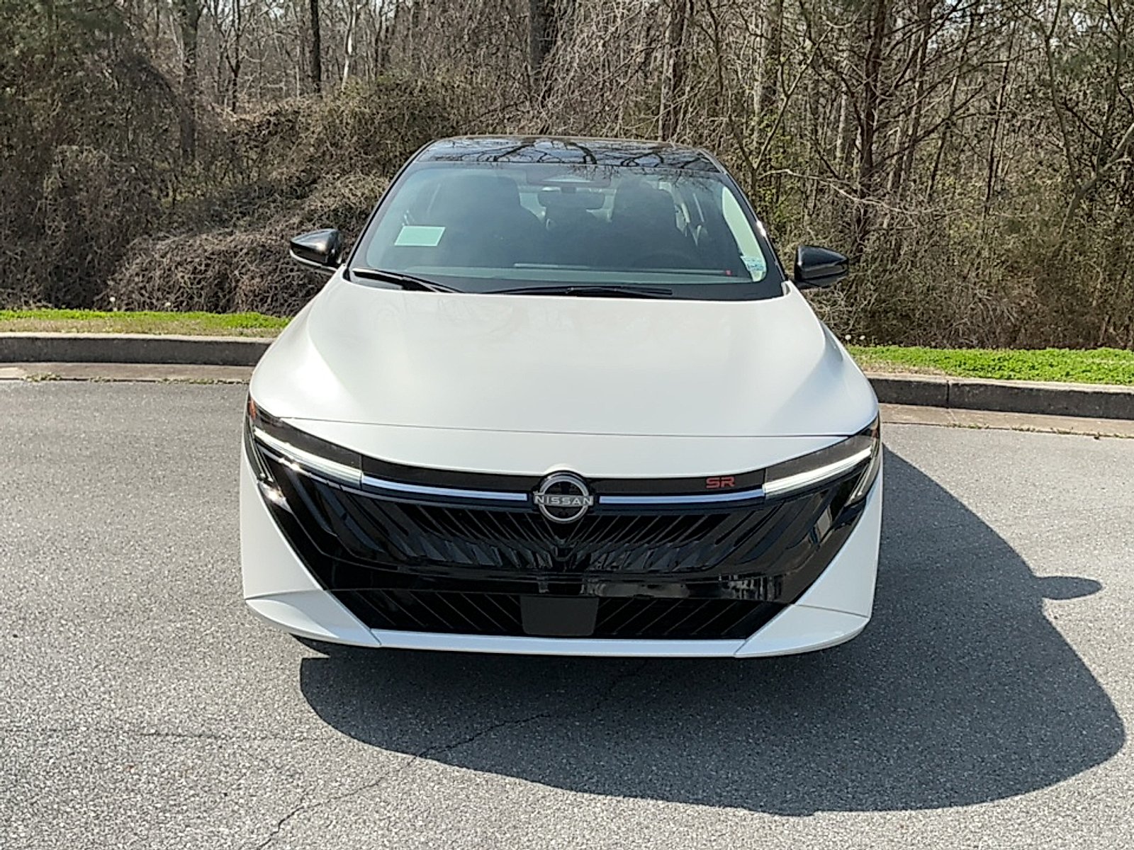 New 2026 Aspen White Tricoat/Super Black Nissan SR image 17