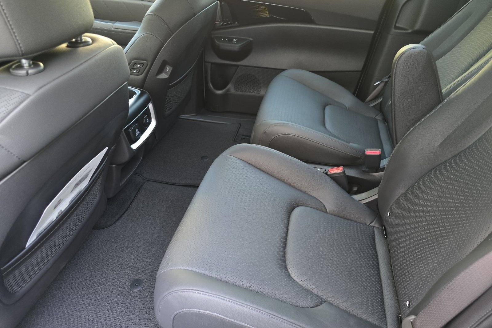 2026 Kia Carnival SX Prestige - Photo 8