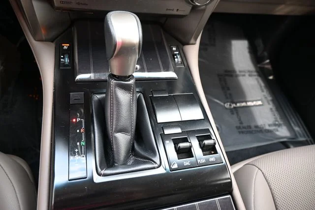 Certified Used 2021 NEBULA GRAY PEARL Lexus 460 image 33