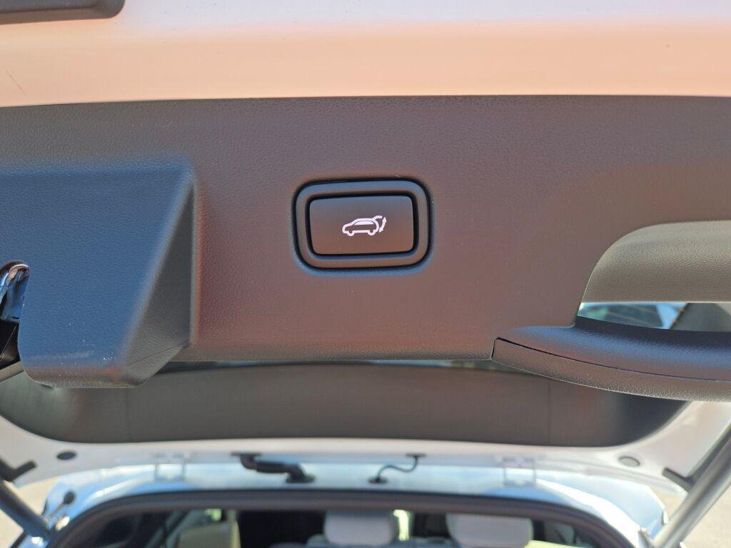 New 2026 White Hyundai Limited image 19