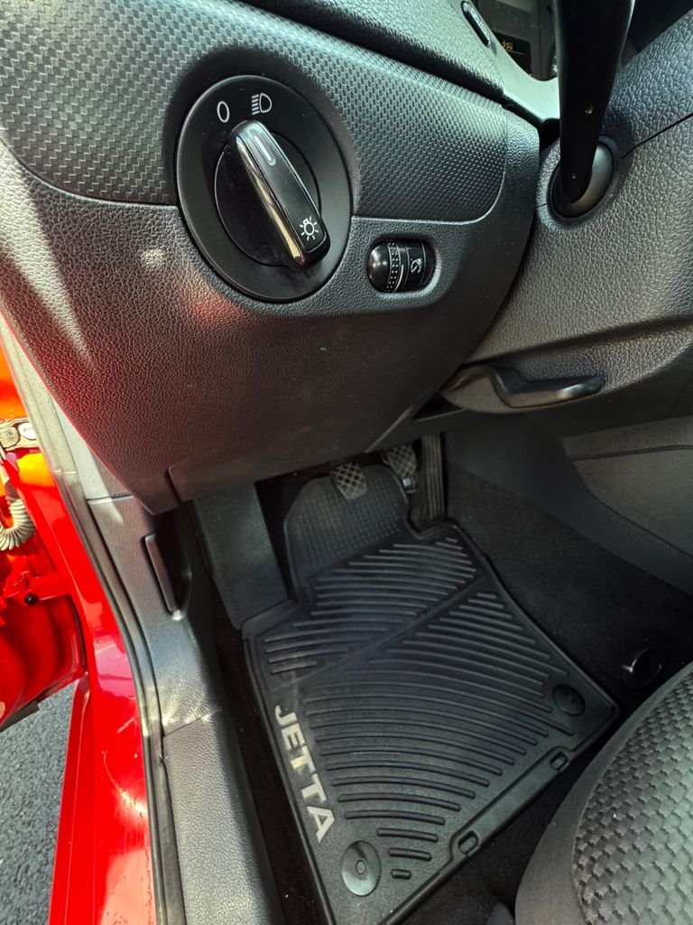 Used 2014 Tornado Red Volkswagen 2.0L S image 13