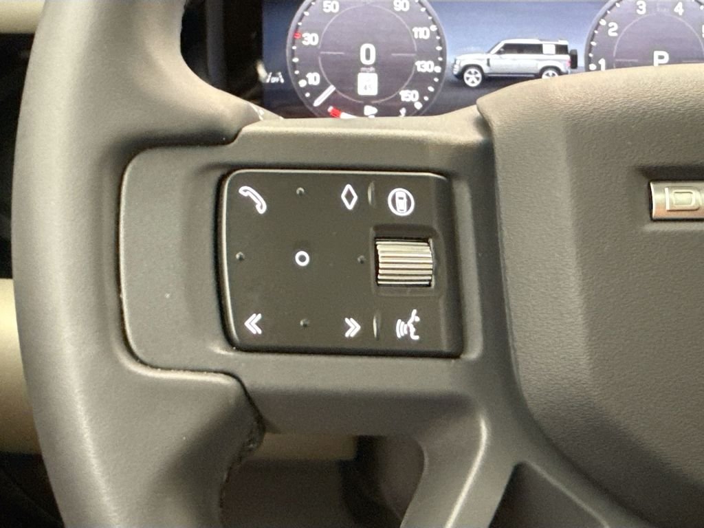 Certified Used 2026 Fuji White Land Rover S image 11