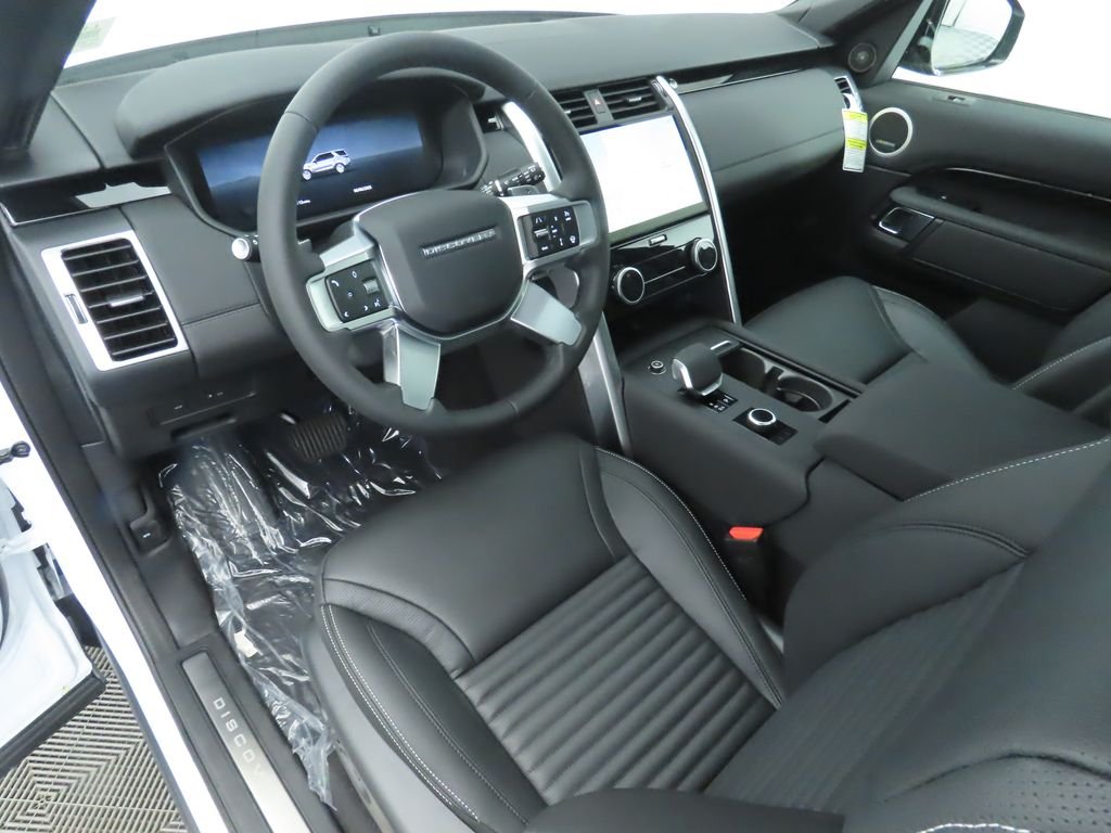 Used 2025 Fuji White Land Rover S image 9