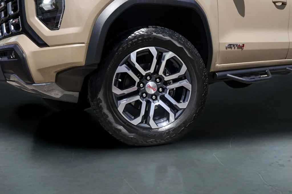 Used 2024 Beige GMC AT4 image 4