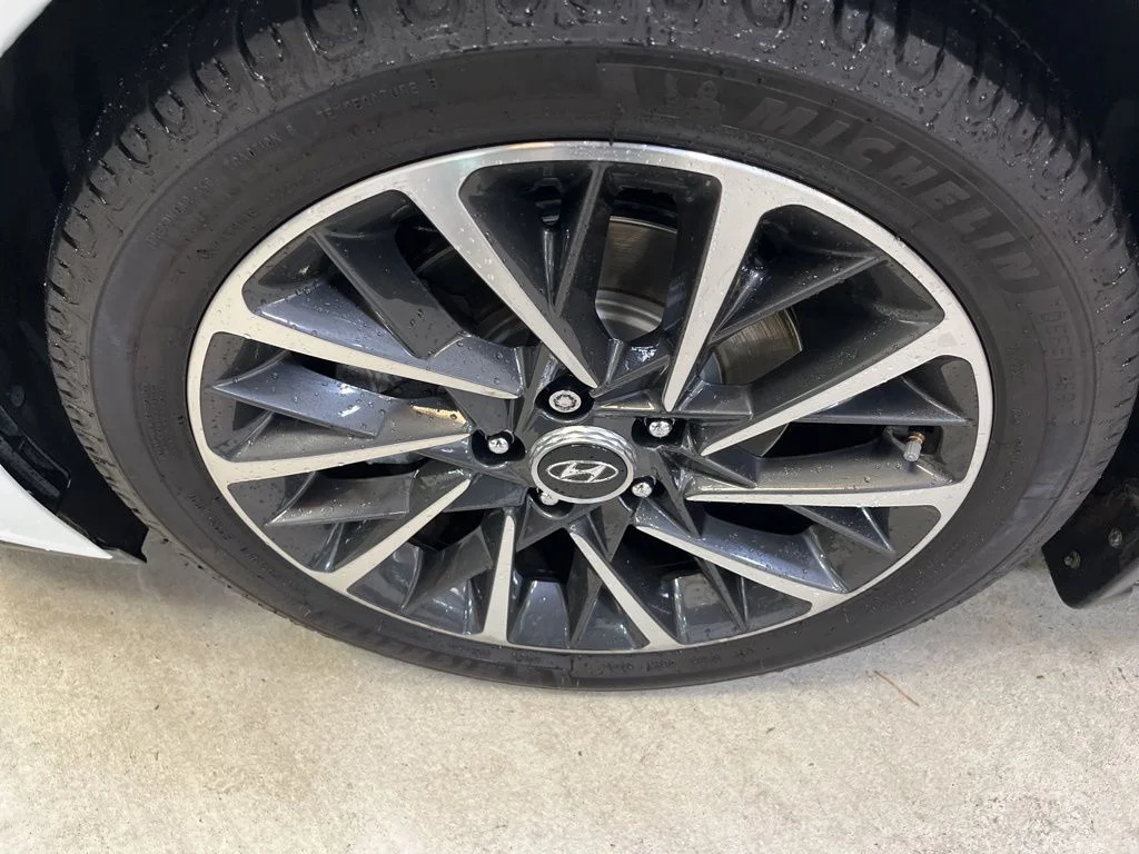 Used 2020 Gray Hyundai Limited image 10