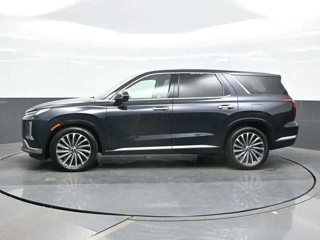 Used 2024 White Hyundai Calligraphy image 4