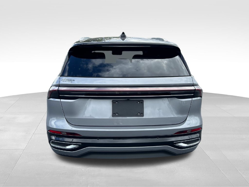 Used 2025 Gray Lincoln Reserve image 4