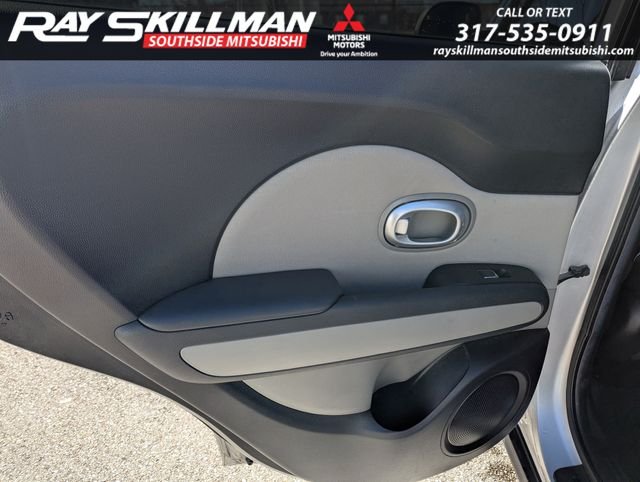 Used 2017 Silver Kia Plus image 15