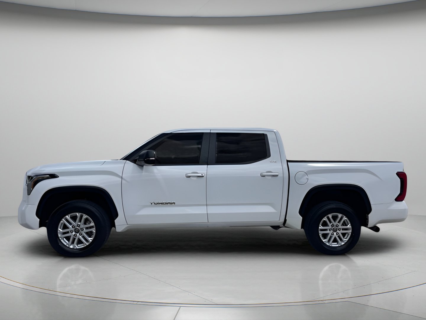 Used 2024 Ice Toyota SR5 image 2