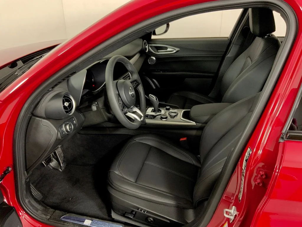 New 2026 Alfa Rosso (Red) Exterior Paint Alfa Romeo Sprint image 19