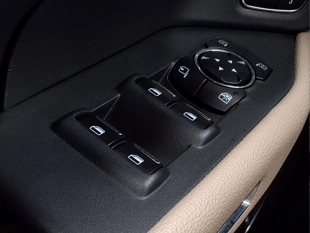 Used 2024 Black Ford Limited image 29