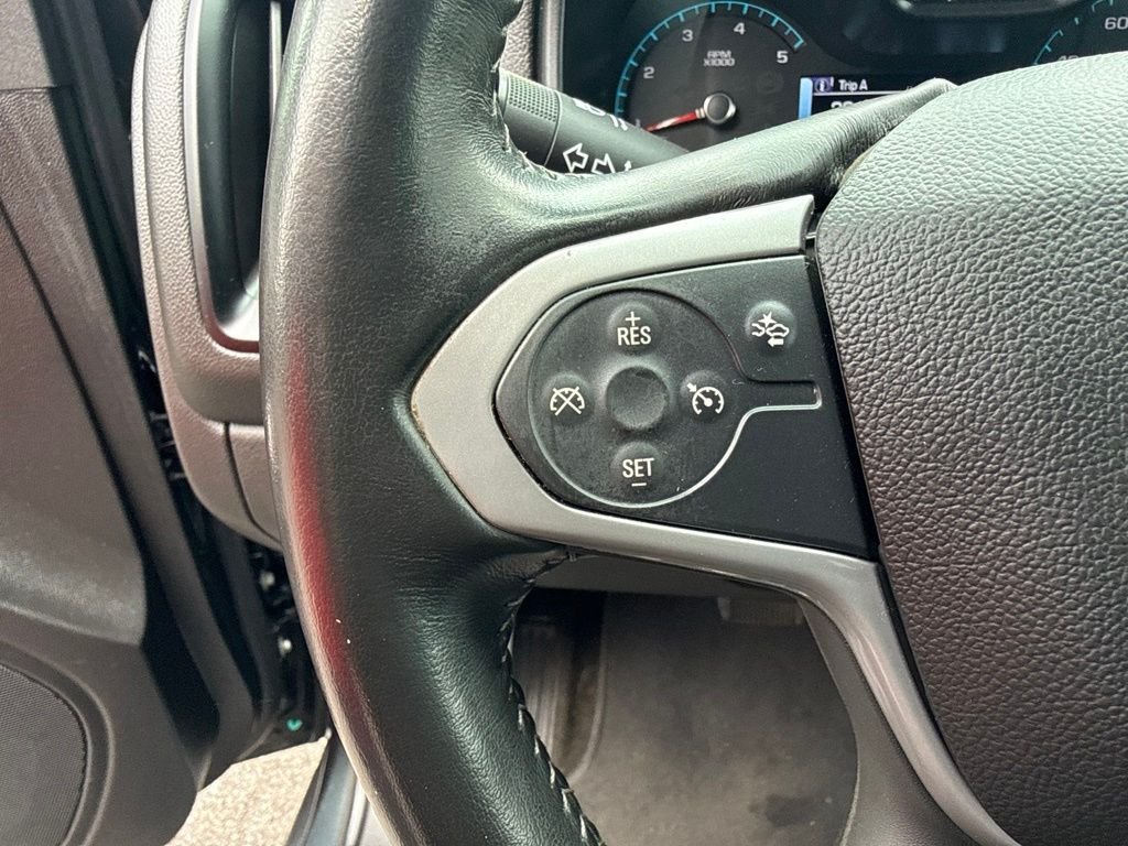 Used 2018 Graphite Metallic Chevrolet LT image 11