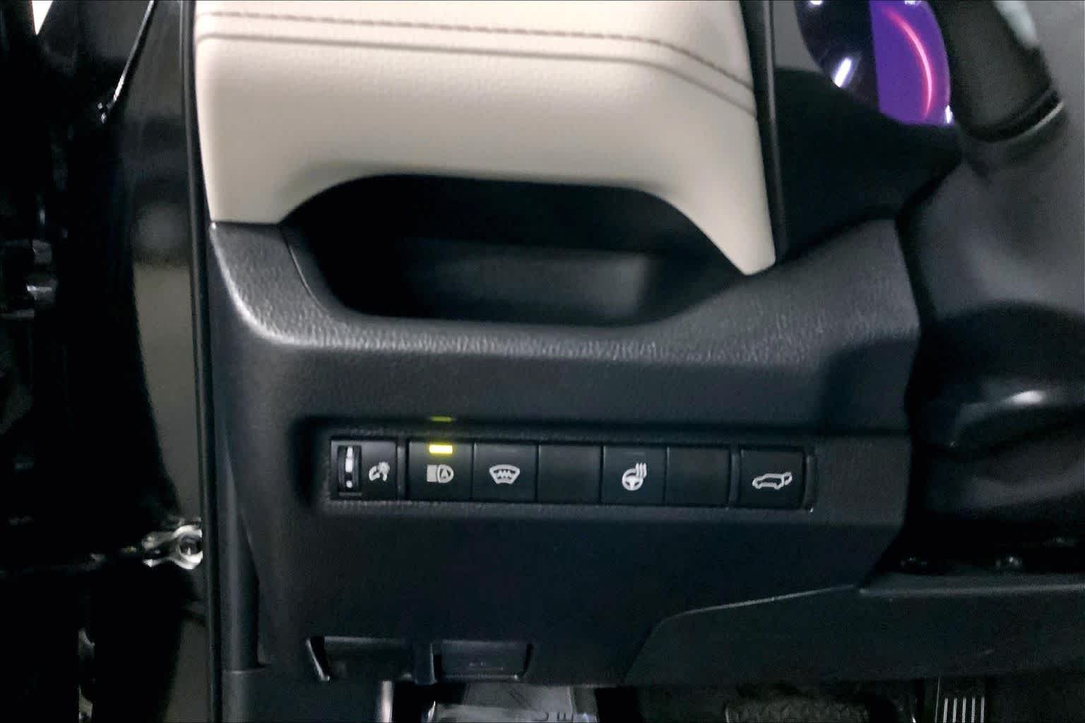 Used 2024 Midnight Black Metallic Toyota XLE image 35