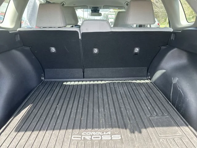 2022 Toyota Corolla Cross L - Photo 23