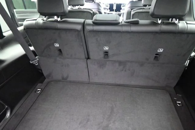 New 2026 High Gloss Black Exterior Paint Jeep Limited Reserve image 25