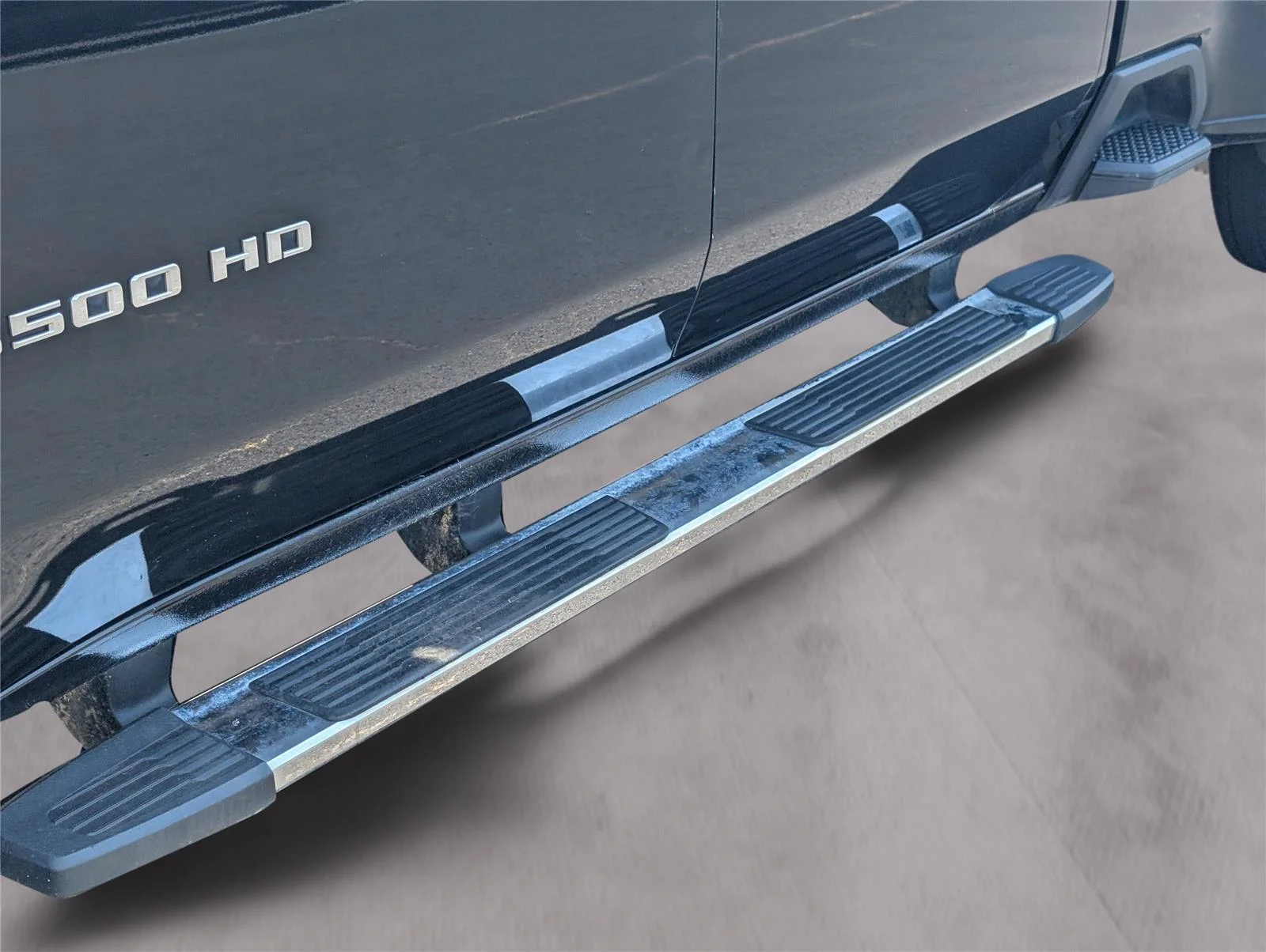 Used 2020 BLACK Chevrolet High Country image 36