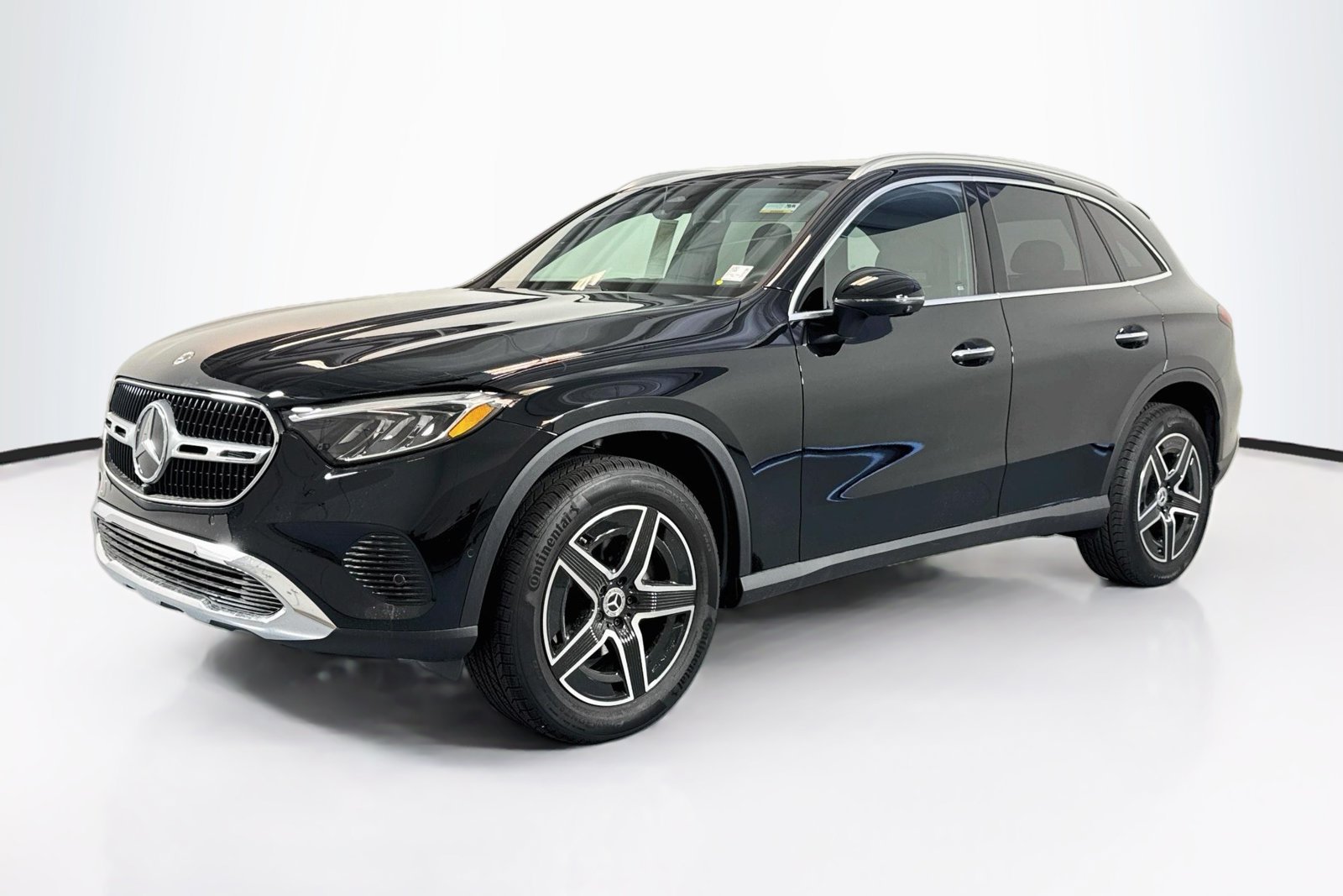 New 2026 Black Mercedes-Benz GLC 300 image 1