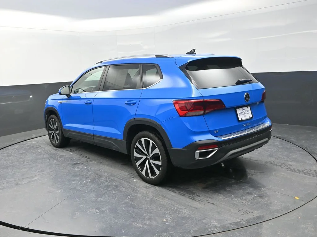 Used 2023 Blue Volkswagen 1.5T SE image 8
